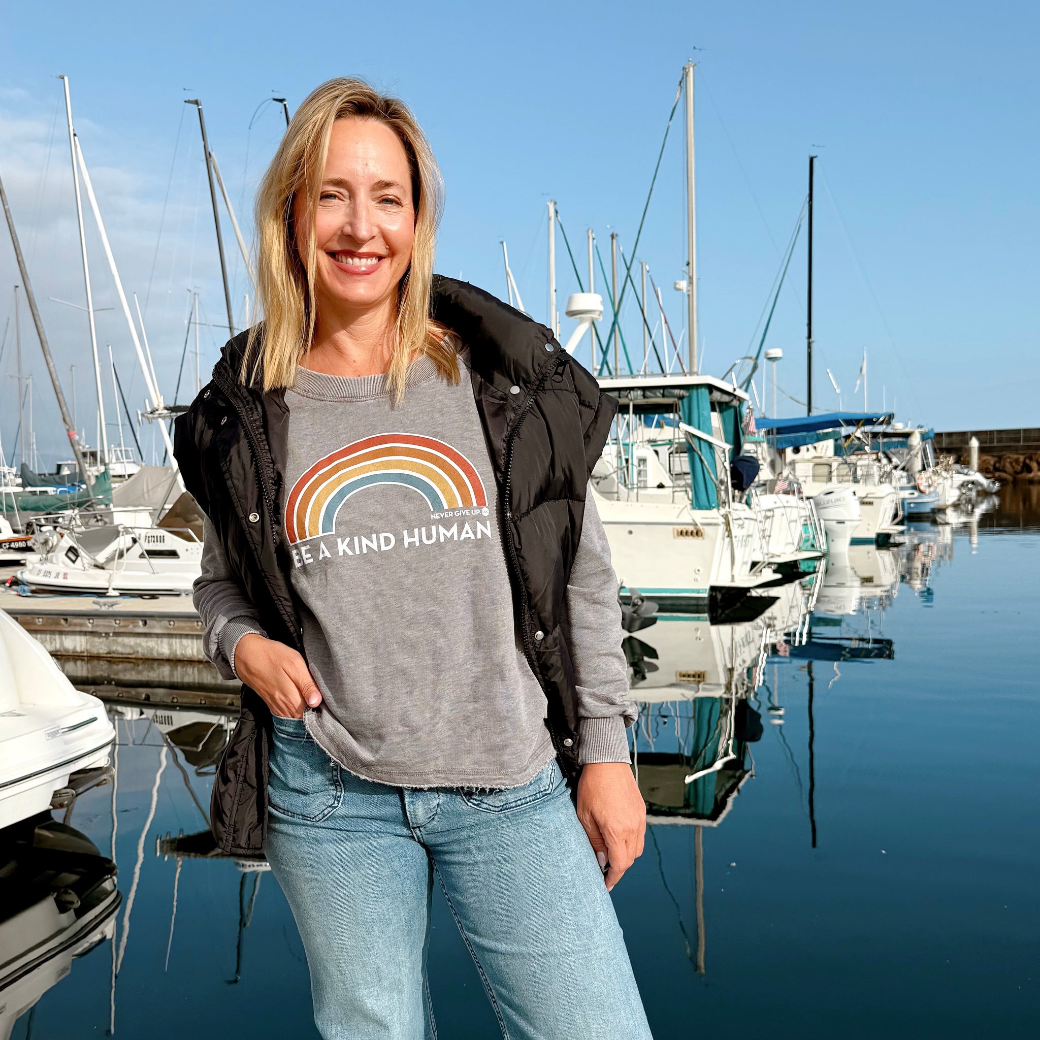 BE A KIND HUMAN PULLOVER