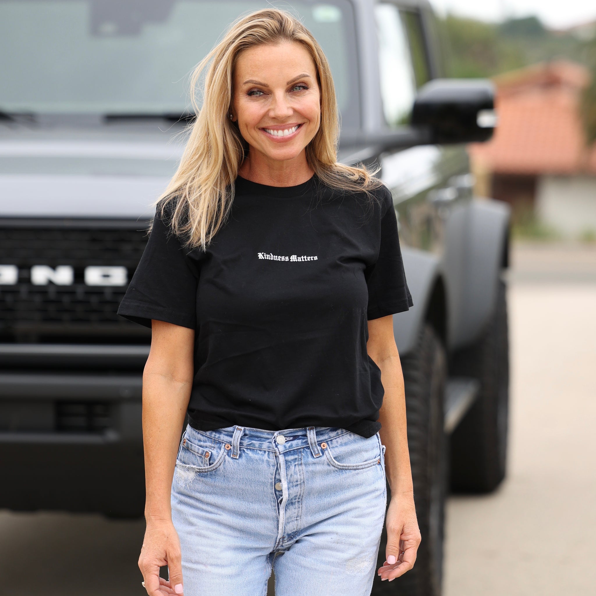 KINDNESS MATTERS OG TEE