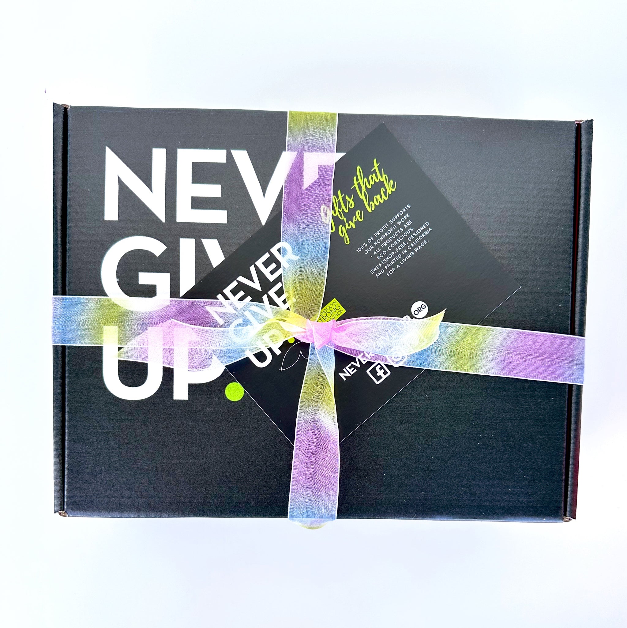 NEVER GIVE UP. GIFT BOX