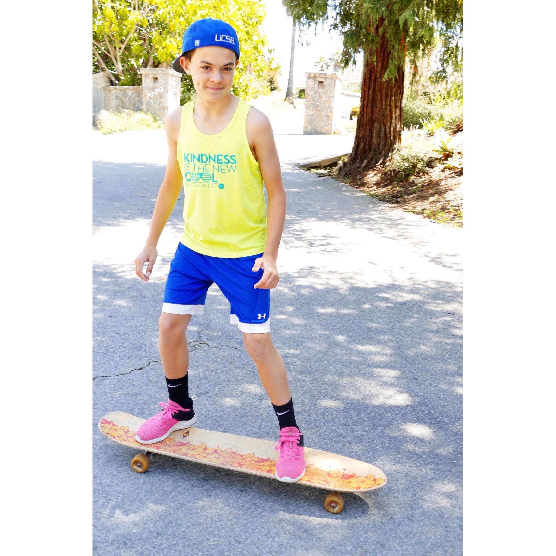 KIDS KINDNESS IS THE NEW COOL TANK (NEON)