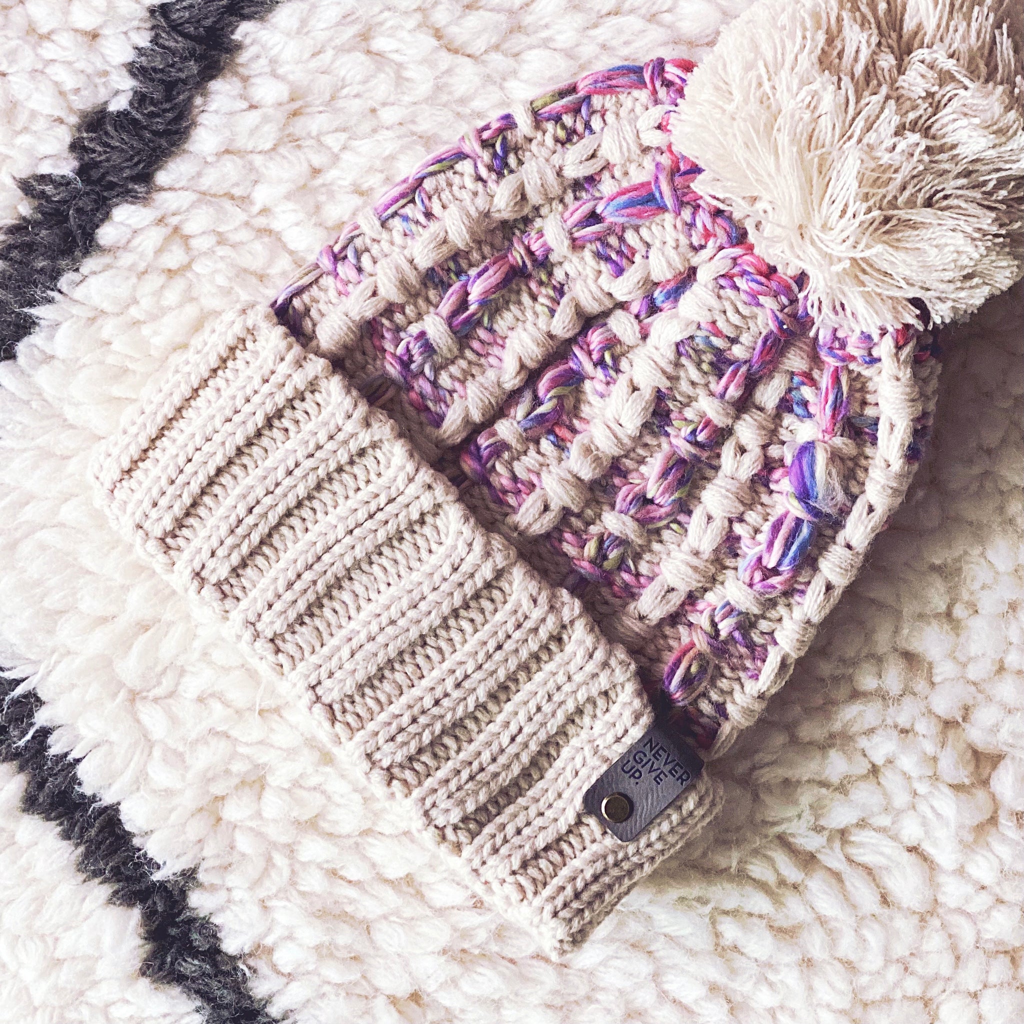 BEANIE - OMBRE POM