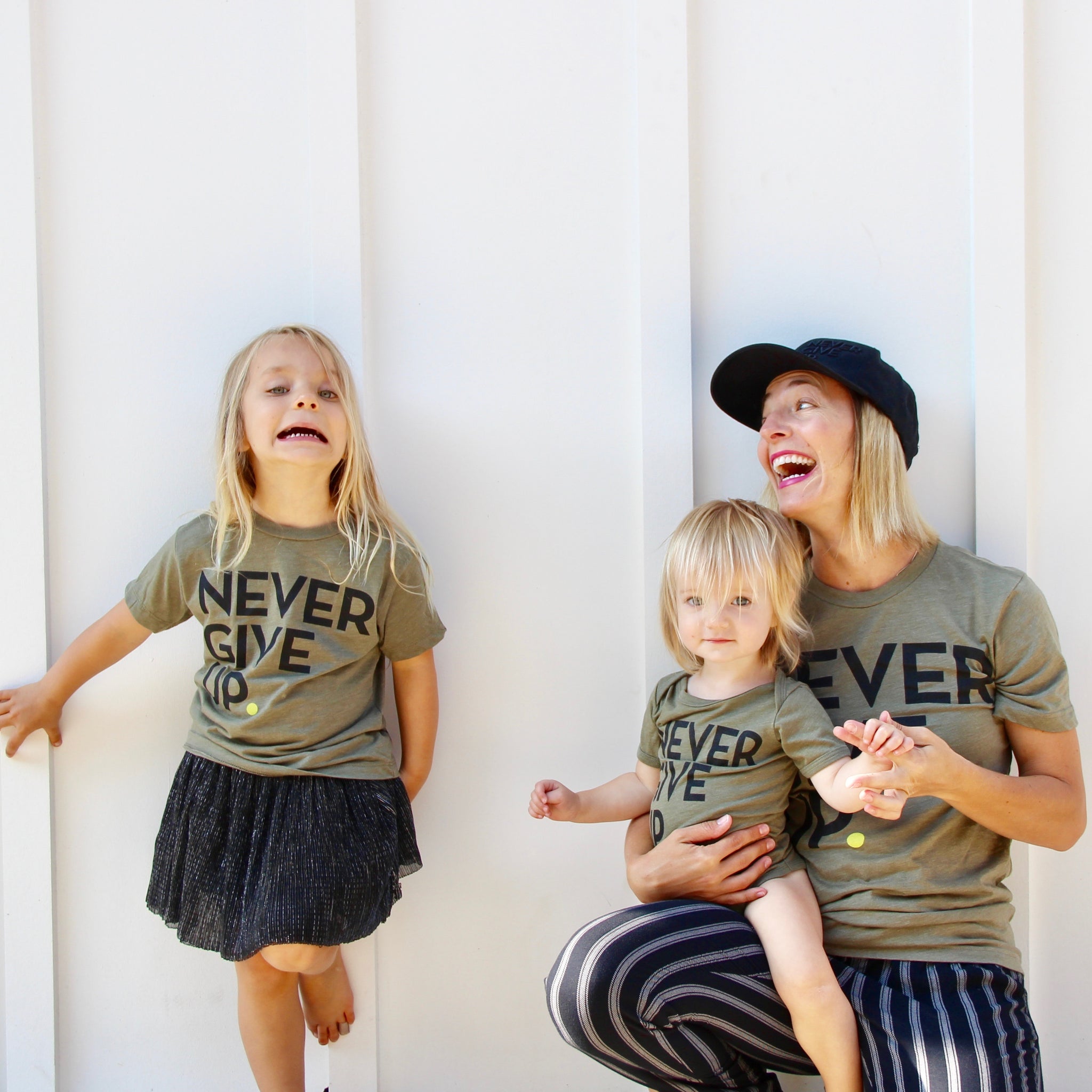 BABY ARMY SIGNATURE ONESIE
