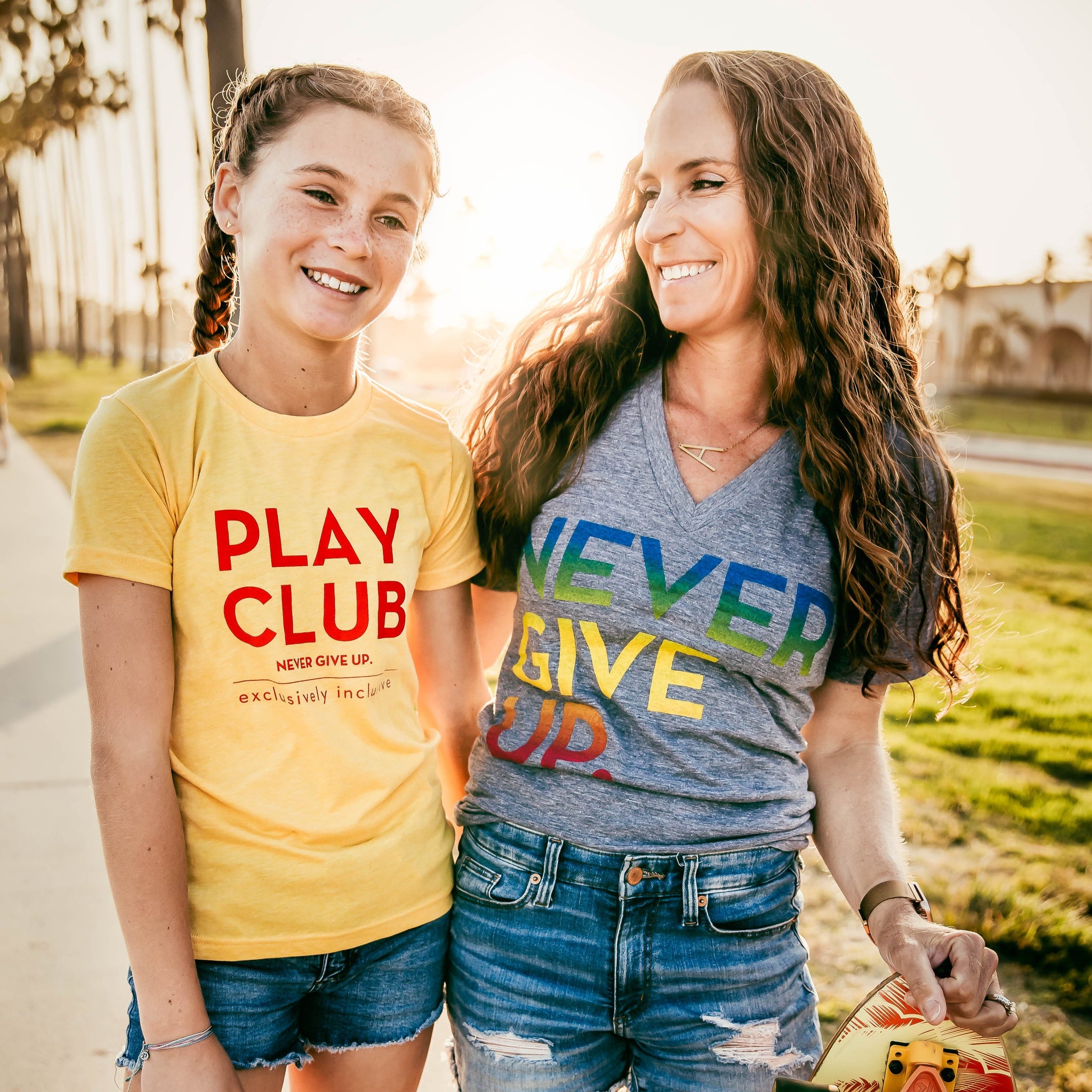 NEON RAINBOW NEVER GIVE UP. Tee
