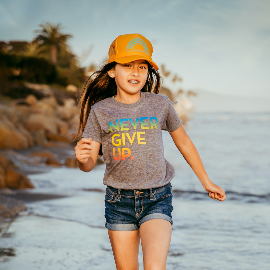 NEON RAINBOW NEVER GIVE UP. Tee