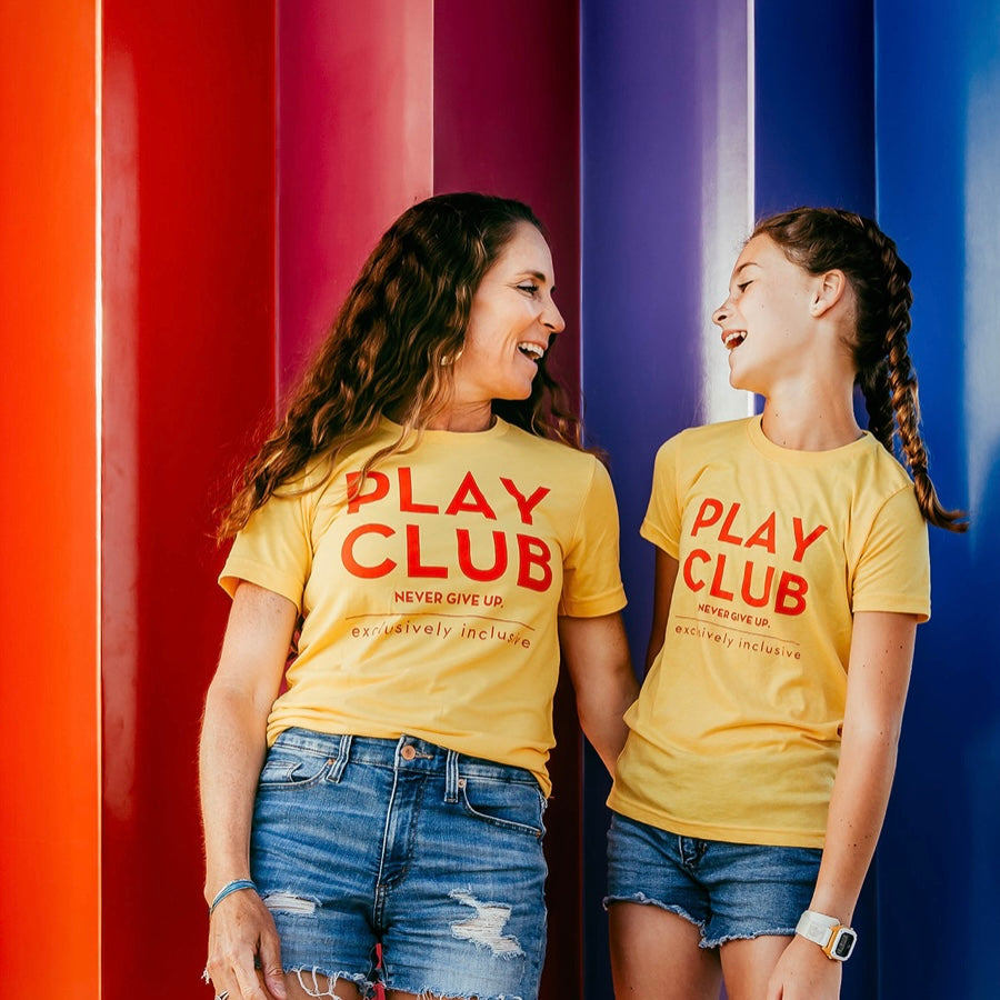 PLAY CLUB TEE