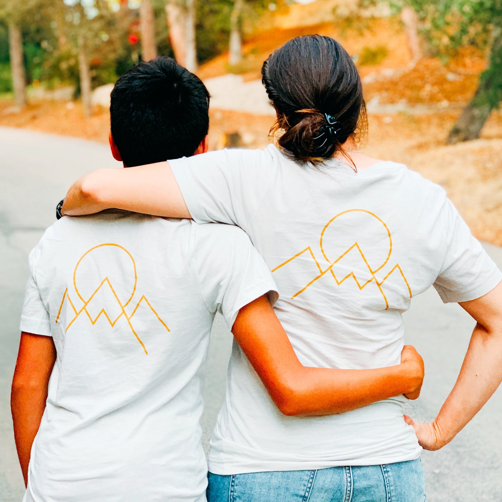 MOUNTAIN MOVER UNISEX TEE