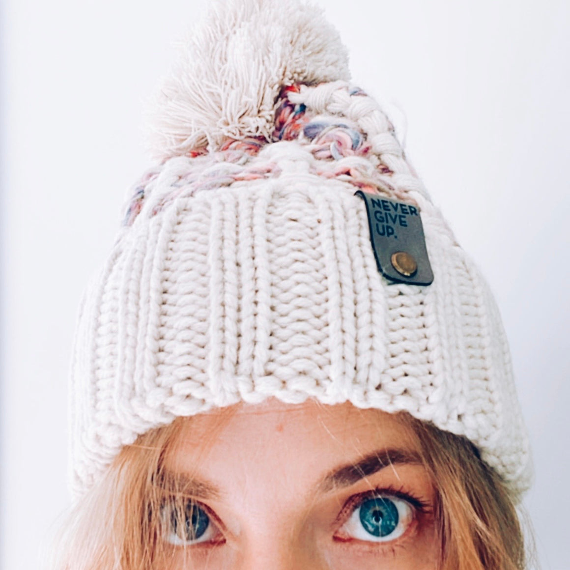 BEANIE - OMBRE POM