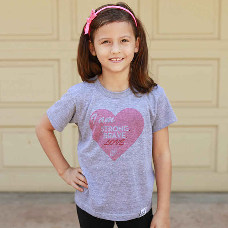 KIDS I AM STRONG BRAVE LOVE TEE
