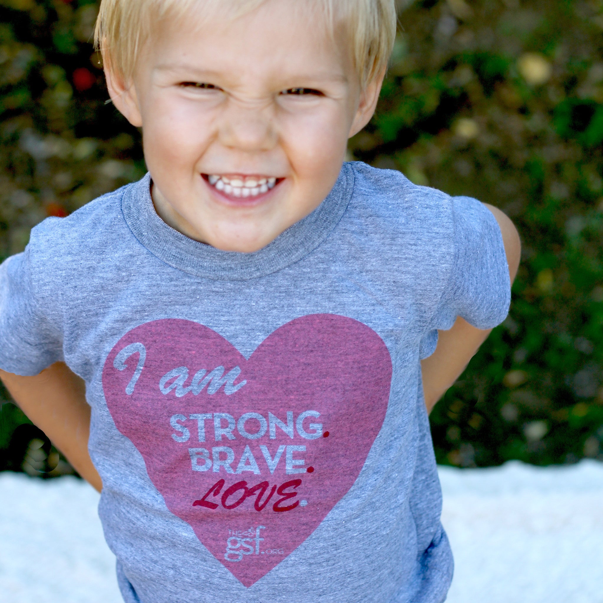 KIDS I AM STRONG BRAVE LOVE TEE