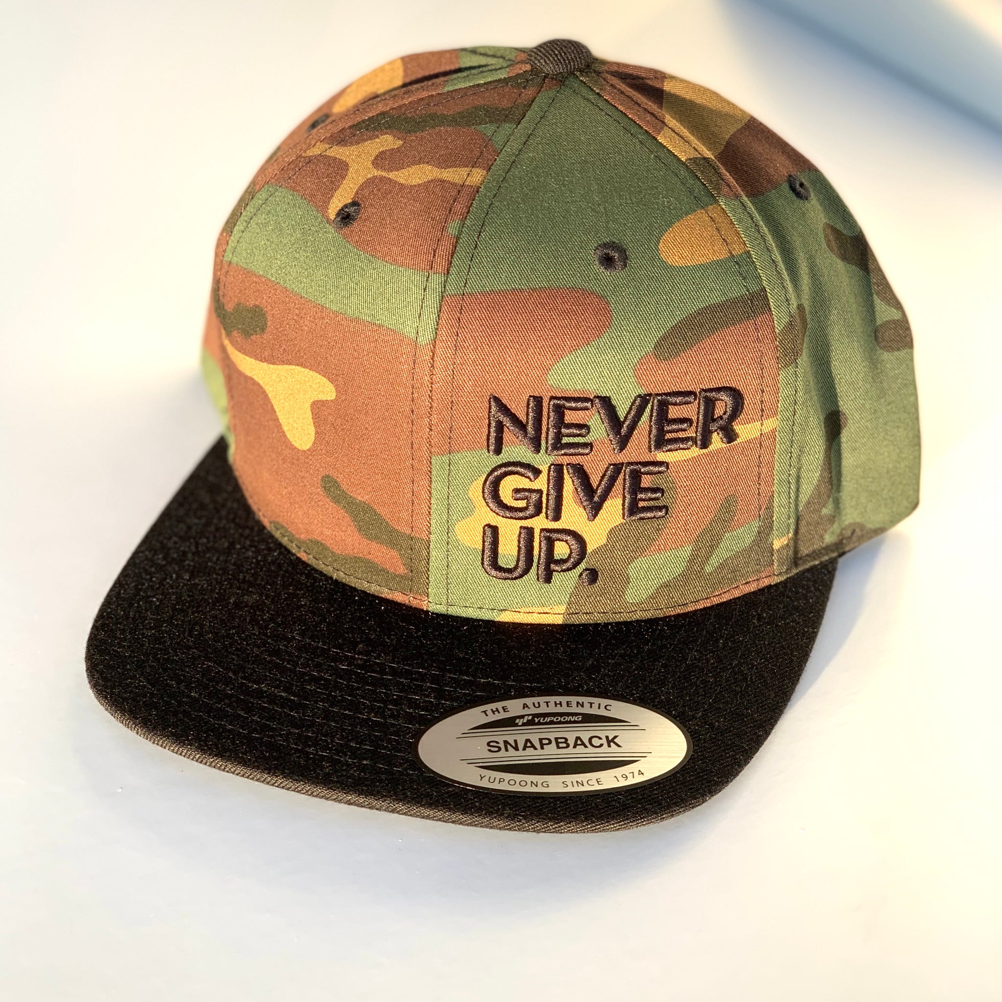 3D CAMO NEVER GIVE UP. HAT